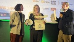 Andressa Collet premiata Sentinella del Creato da Greenaccord