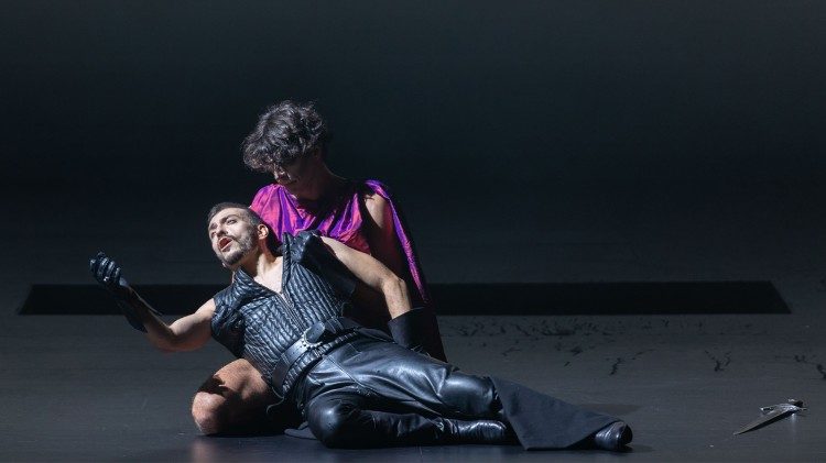 Una scena dell'"Orlando" al Teatro Alighieri di Ravenna