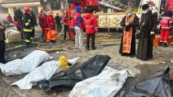 തെർനോപിൽ നഗരത്തിൽനിന്നുള്ള ഒരു ദൃശ്യം - ആർച്ച്ബിഷപ് തെയൊദോർ മർത്തീന്യൂക്ക് കൊല്ലപ്പെട്ടവർക്കുവേണ്ടി പ്രാർത്ഥിക്കുന്നു