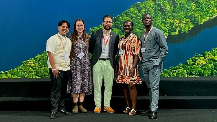 Wawakilishi wa  vijana katika COP30:Ernne John Dolor,Amber Vanneck Fidelis Stehle,Prisca Kuworde na Antonio Korkuvi.