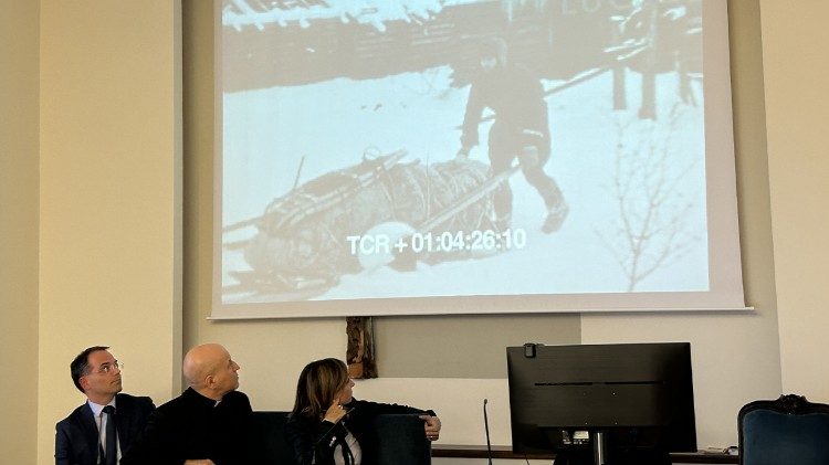 La proiezione di uno dei filmati