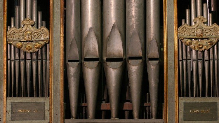 Велічны арган працы майстроў Антэньяці ў Брэшыі