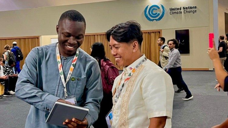 Antonio Korkuvi (left) with a colleague during COP30