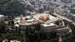 በሊባኖስ የሚገኘውን የቅዱስ መስቀል የአዕምሮ ህሙማን ሆስፒታል 