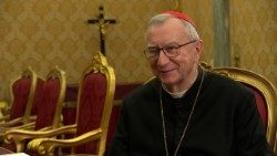 Parolin: paven kommer med bud om enighed, dialog og fred