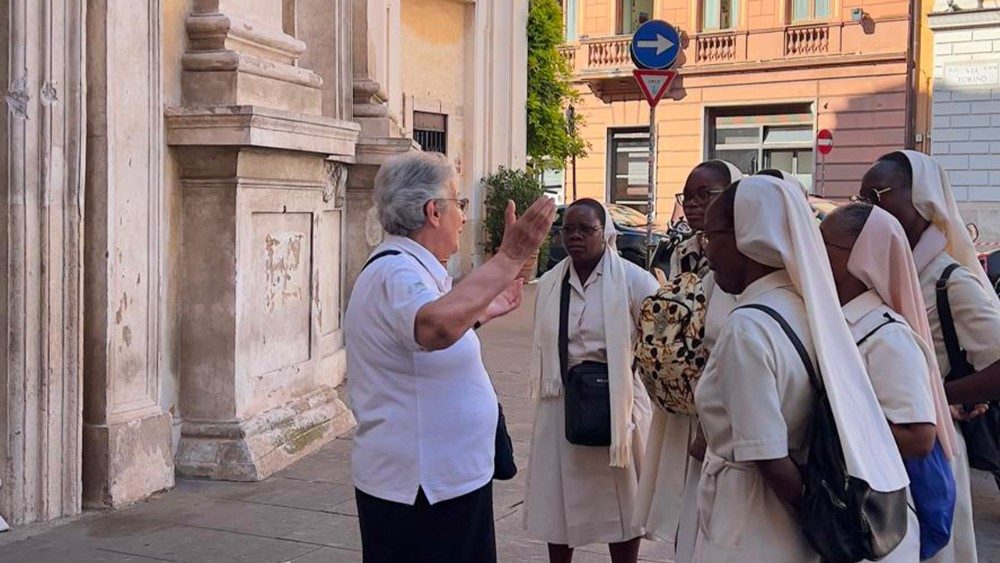 As religiosas conhecendo a cidade de Roma