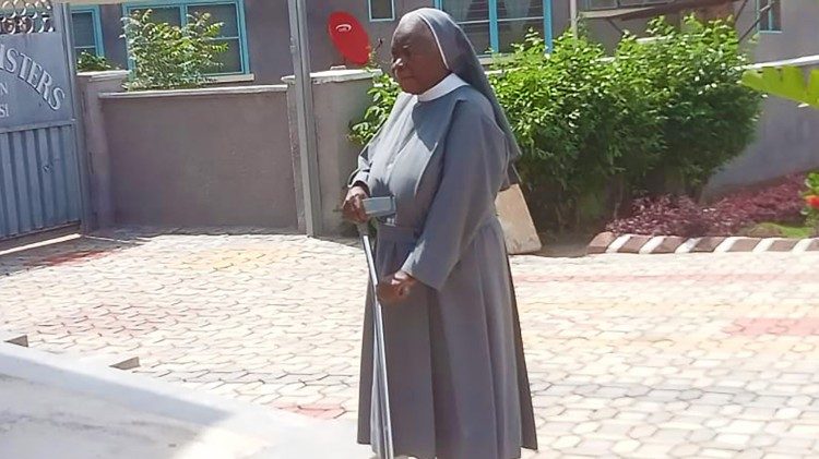 Sr Petronilla Mkagoa miaka,SDS, miaka 85 aliye mzee zaidi katika Kanda ya Shirika huko Tanzania
