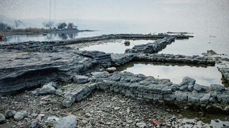 Basílica de San Neófito en el lago de Íznik, antigua Nicea 