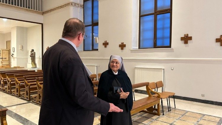 Mother Mary Ignatius gives a tour of the chapel