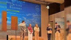 El Papa León XIV durante su encuentro digital con los jóvenes estadounidenses el 21 de noviembre pasado