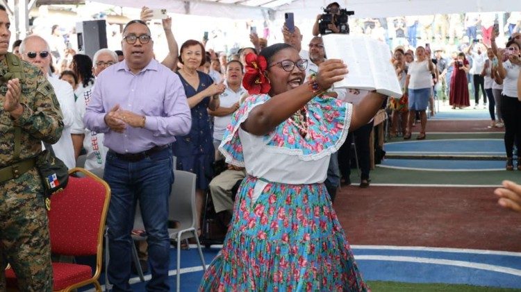 Momento cultural en el 100 aniversario del Vicariato