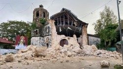 The façade of the Archdiocesan Shrine of Santa Rosa de Lima in Daanbantayan, Cebu, lies in ruins after a 6.9-magnitude earthquake struck the region on September 30. Photo: Archdiocesan Shrine of Santa Rosa de Lima