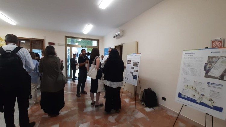 Conferencia sobre migrantes y refugiados