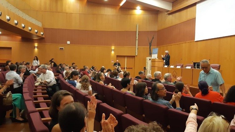 Un momento della conferenza