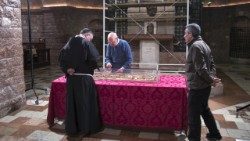 Эксперты побач з парэшткамі святога Францішка Асізскага