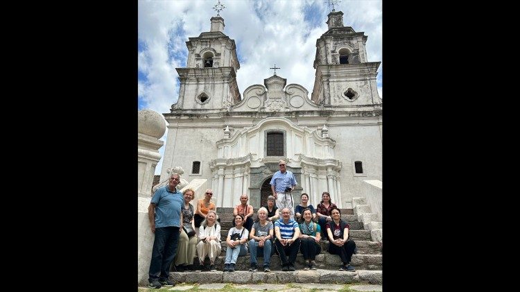 Grupo de pesquisadores percorre a região dos 30 Povos