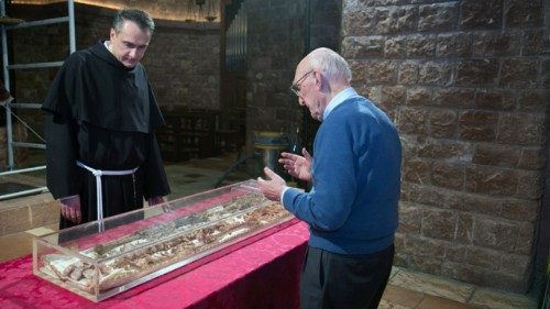 En As&iacute;s la exposici&oacute;n p&uacute;blica de los restos de San Francisco durante la cuaresma 2026