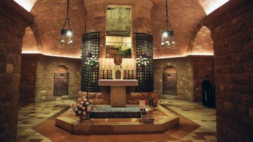 Frans av Assisis levninger stilles ut til offentlig venerasjon 