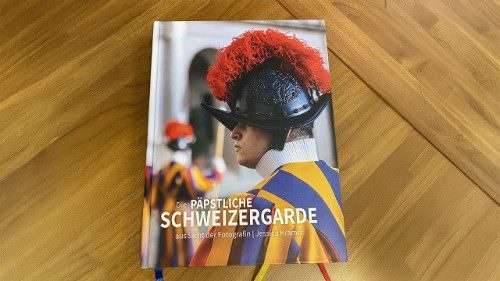 Unser Buchtipp: „Die Päpstliche Schweizergarde“ - ein Fotoband