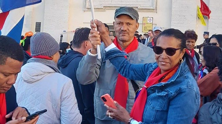 Peregrinos cabo-verdianos no Jubileu na Praça de São Pedro
