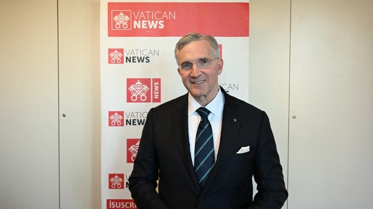 Patrick E. Kelly, Caballero Supremo de los Caballeros de Colón.