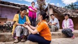 2025.10.09पिचिंचा क्षेत्र के ग्रामीण समुदायों में परिवारों से मुलाकात