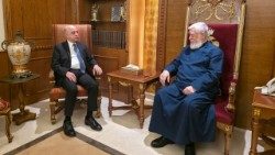 Արամ Ա  եւ վերապատուելի Դոկտ. Փօլ Հայտոսթեան