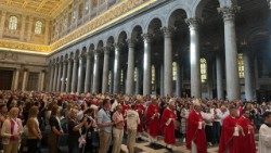 Hrvatski hodočasnici u bazilici svetoga Pavla izvan zidina u Rimu (Foto: KTA, s. Ljilja Marinčić, Marija Belošević)