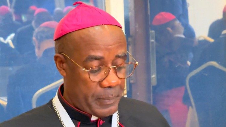 Dom Joaquim Nhanganga Tyombe, Bispo de Uíje, Angola