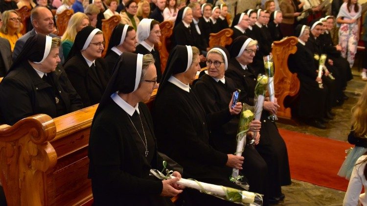 50 godina djelovanja članica Družbe sestara Kćeri Božje ljubavi u Kastvu  (Riječka nadbiskupija)