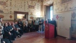 Padre Giuseppe Pagano, priore della Convento agostiniano di Santo Spirito di Firenze, presenta il Centro studi Leone XIV