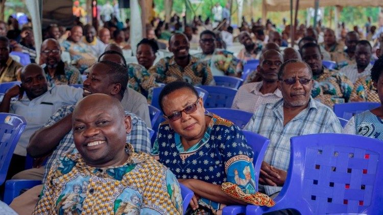 Misa ya kumwenzi Mwasisi wa Taifa Mwalimu Nyerere na UWAKA kuwezesha Dada Wadogo