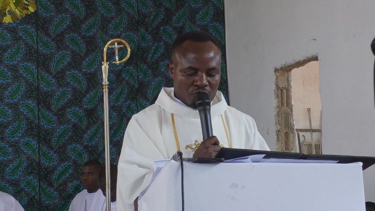 Padre Telmo Hariya expressa gratidão e humildade após a ordenação sacerdotal