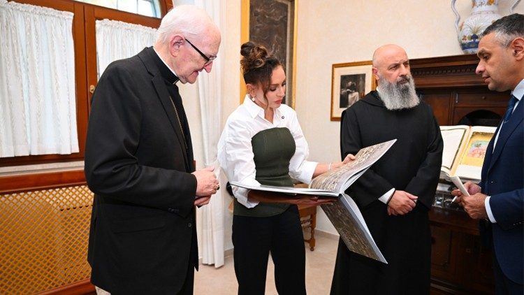 Müqəddəs Paul Bazilikasında görüş