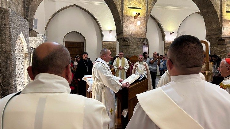 Mass for the reconsecration of Mosul's Al-Tahira church