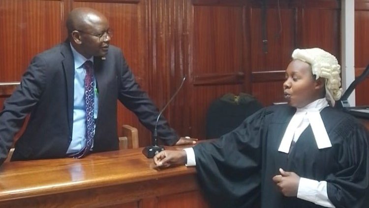 Sor Inmaculada contrainterroga a un colega abogado