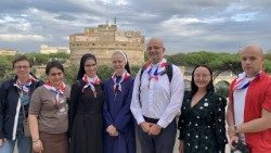 Отец Мариан с группой российских паломников на Радио Ватикана