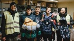 Ponad 10 tysięcy dzieci w Polsce i na Ukrainie otrzymało wsparcie w ramach akcji „Kurtki dla dzieci” organizowanej przez Rycerzy Kolumba