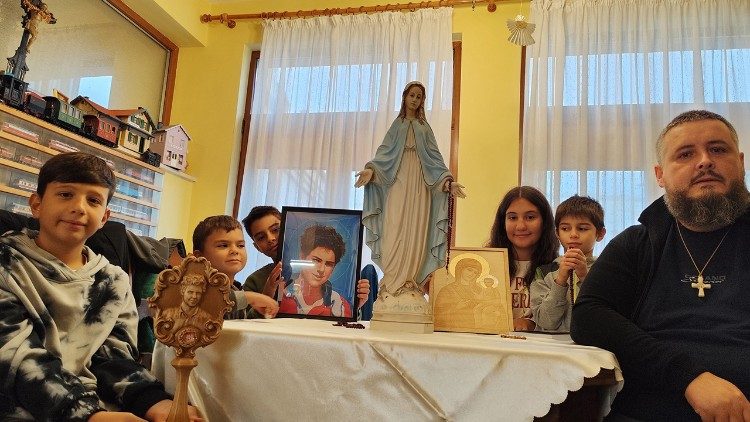 Енорията във Варна с мощите на св. Карло Акутис