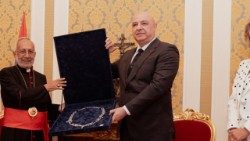 Տանն Կիլիկիոյ կաթողիկէ հայոց Ռաֆայէլ Պետրոս ԻԱ. կաթողիկոս պատրիարքն ու Լիբանանի նախագահ զօր. Ժոզեֆ Աուն 