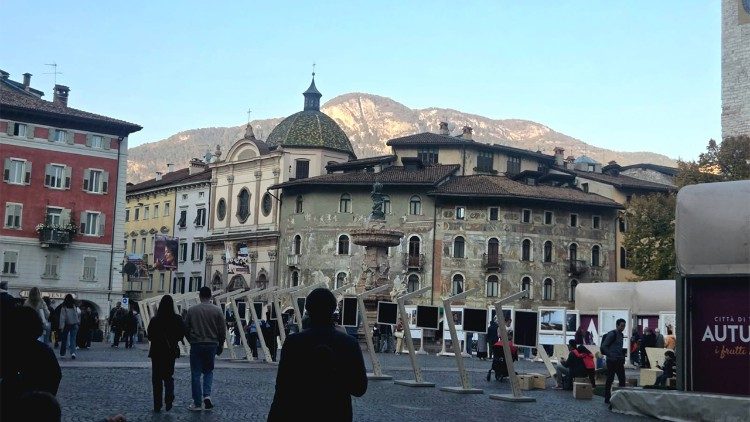 Open Doors in "Autumnus"