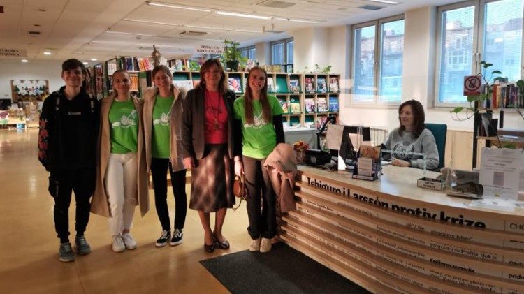 "72 sata bez kompromisa"