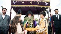 Արամ Ա Վեհափառ Հայրապետը