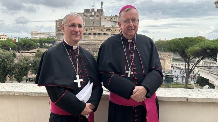 Erzbischof Stefan Heße und Weihbischof Horst Eberlein zu Besuch bei Radio Vatikan