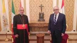 Վարչապետ Սալամ այցելեց Հռոմի Հայ Կաթողիկէ Քահանայապետական Լեւոնեան վարժարան