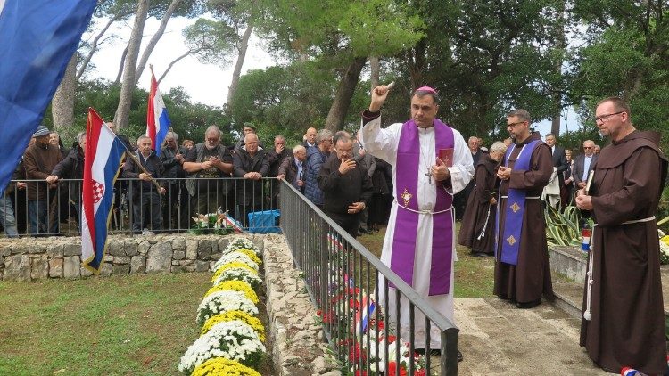 Komemoracija za ubijene na Daksi