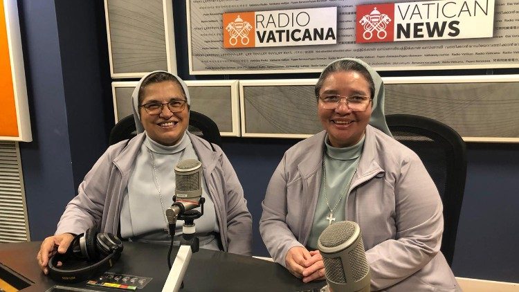 La Hermana Marian Masías Rodríguez, Superiora General de las Misioneras del Santísimo Sacramento de la Inmaculada y la Hermana Marta Cecilia Bedoya Rúa