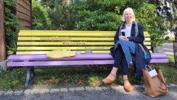 Auf der "Quasselbank" in Berlin-Reinickendorf, Friedhof St. Sebastian