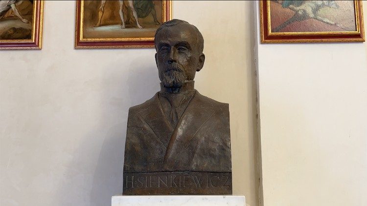 Il busto dello scrittore polacco Henryk Sienkiewicz, Premio Nobel per il romanzo Quo vadis?  -  Foto: Vatican News - Paolo Ondarza