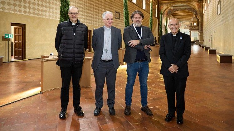 Il cardinale José Tolentino de Mendonça e Andrea Chiodi 
